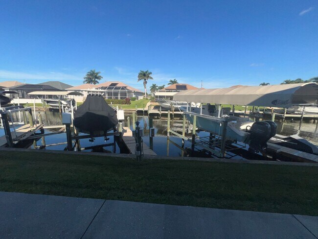 Building Photo - Villa Congress