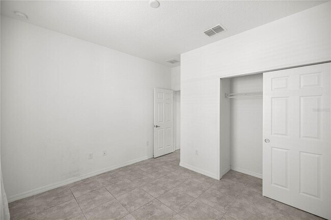 Building Photo - 6304 SW 74th Ter Rd