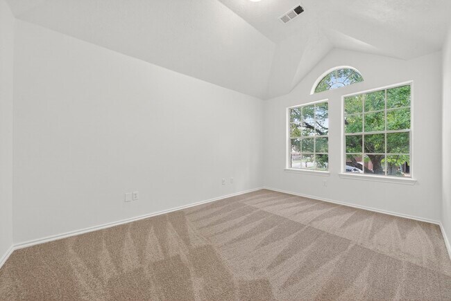 Building Photo - 3315 Berzin Ct