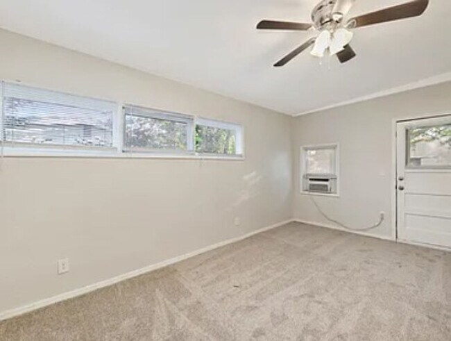 Building Photo - 6020 N East Park View St