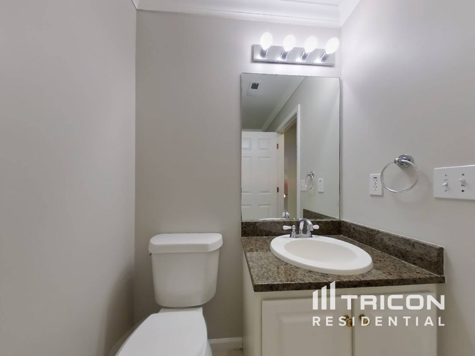 Building Photo - 3698 Autumn View Dr