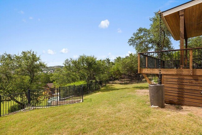 Building Photo - 17133 Majestic Ridge Rd