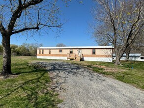 Building Photo - 3/2 close to Kings Mtn, Shelby, I-85 and H...