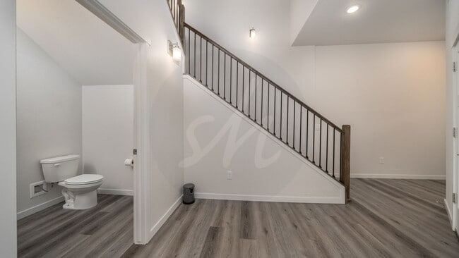 Building Photo - Westside End Unit Townhouse