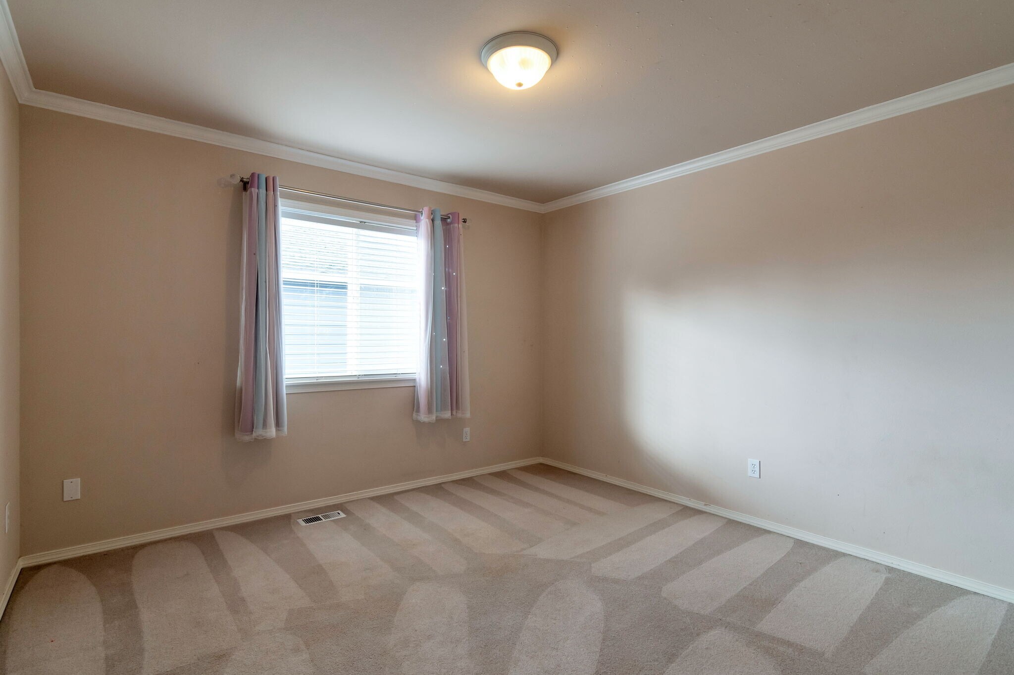 Building Photo - 12730 SE 302nd St