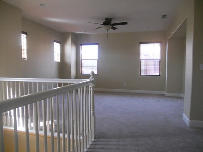 Building Photo - 836 Spotted Pony Ln