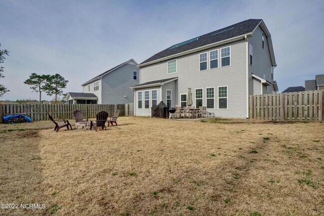 Building Photo - 122 Hampton Dr