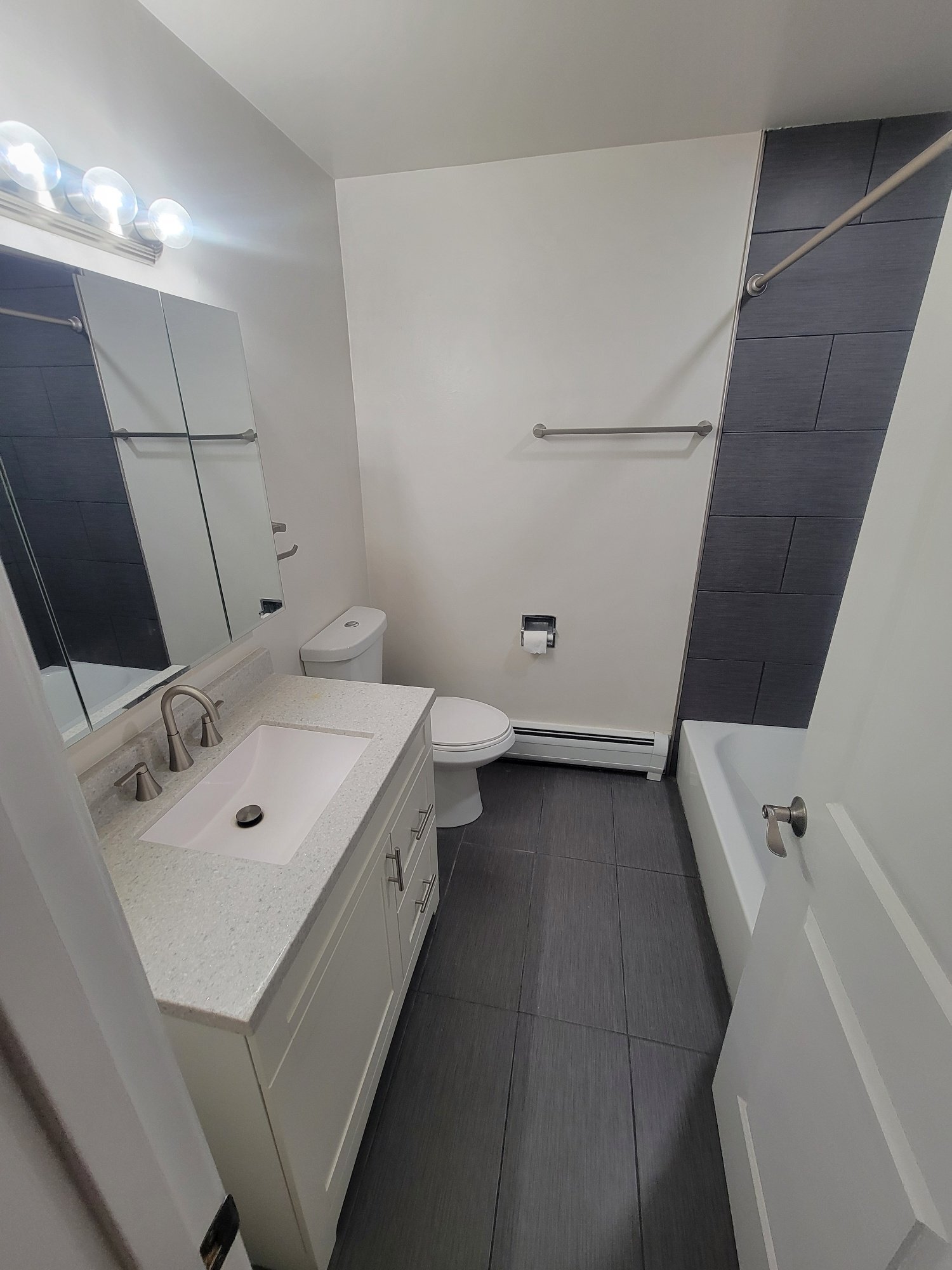 Building Photo - 480 St Moritz Dr