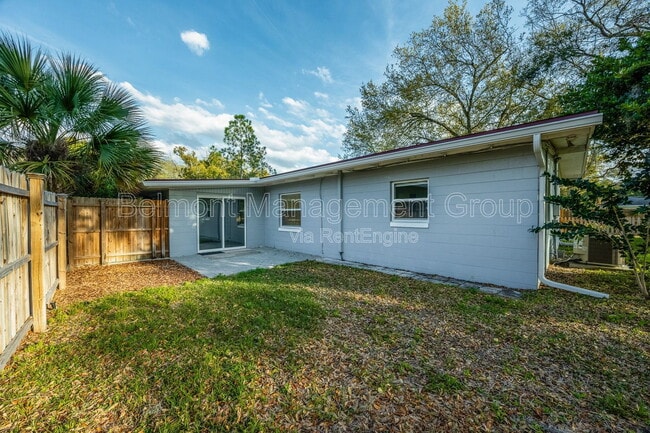 Building Photo - 2743 Sanbina St