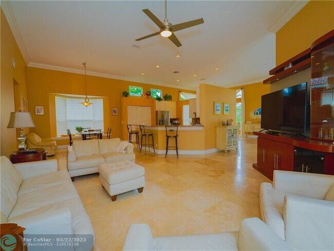 Building Photo - 20107 Ocean Key Dr