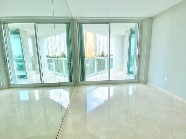 Building Photo - 16400 Collins Ave