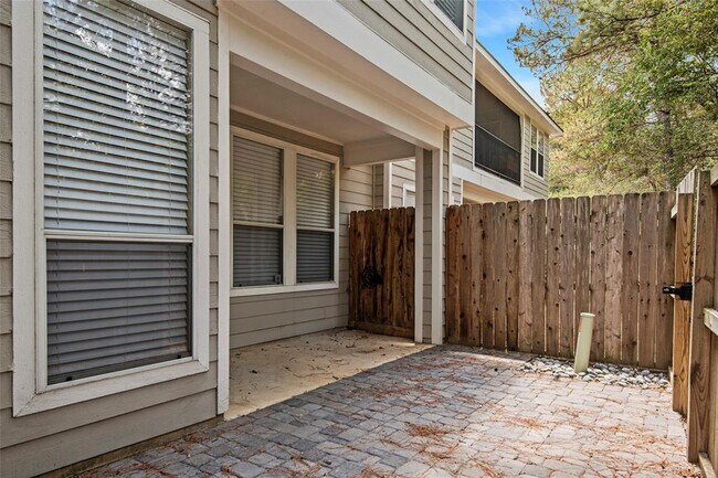 Building Photo - 107 S Spiral Vine Cir