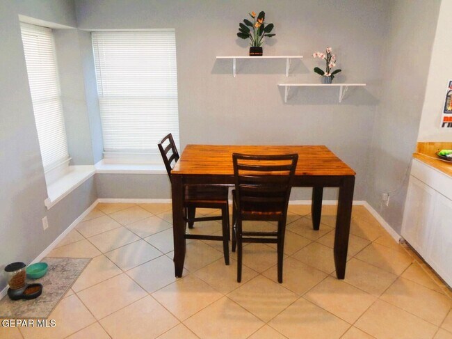 Building Photo - 11353 Loma Linda Cir