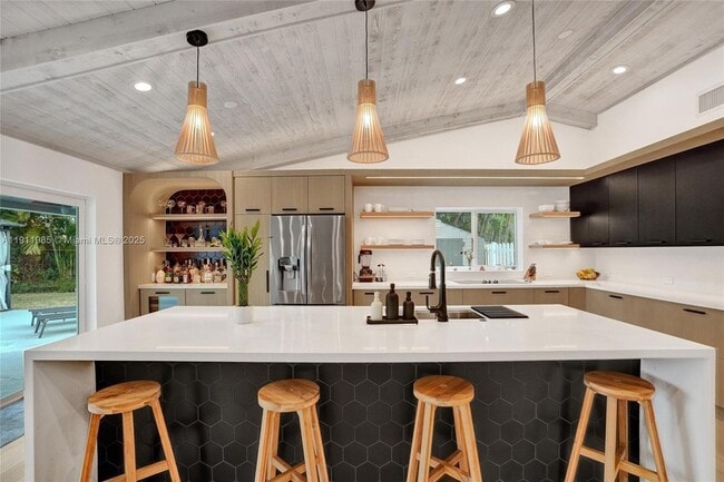 Building Photo - 1020 Bayberry Point Dr