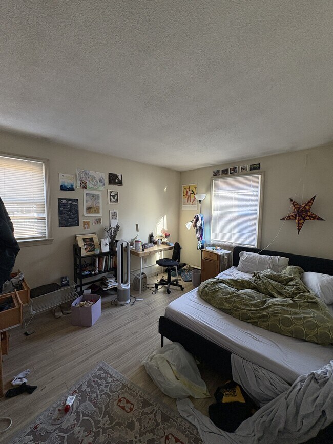 Building Photo - 1 Edgehill Pl