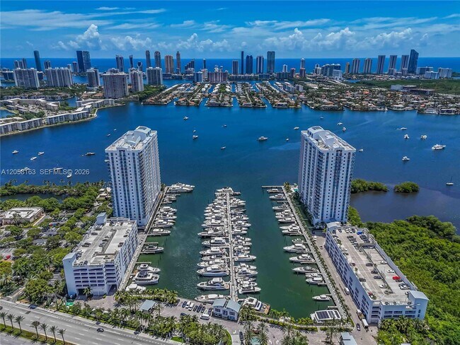 Building Photo - 17301 Biscayne Blvd