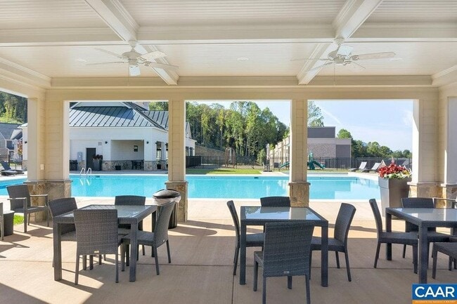 Building Photo - Glissadeln