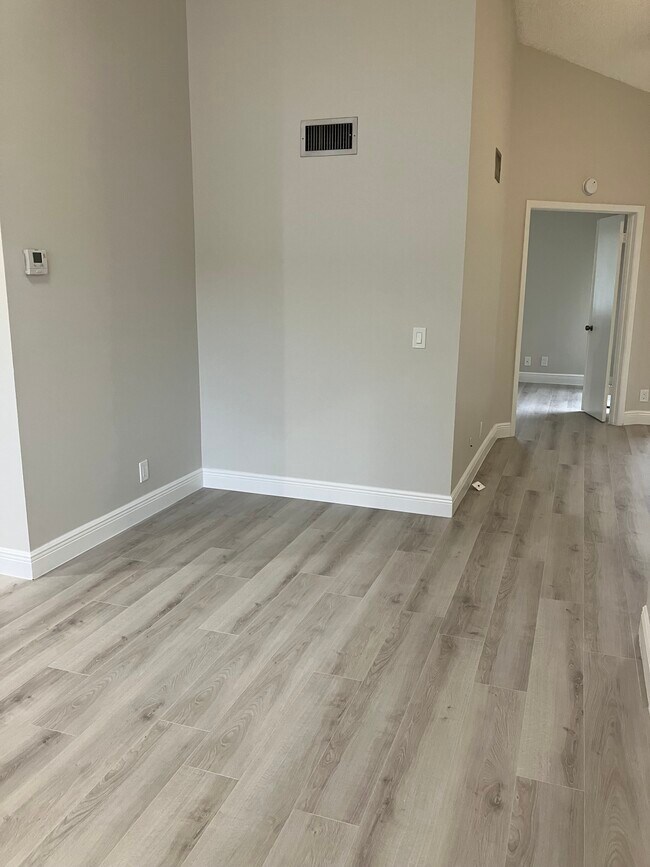 Office Nook - 8042 NW 15th Mnr