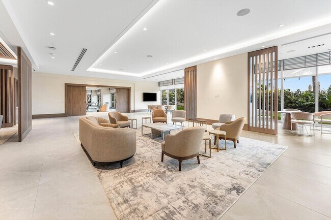 Building Photo - 220 Lake Shore Dr