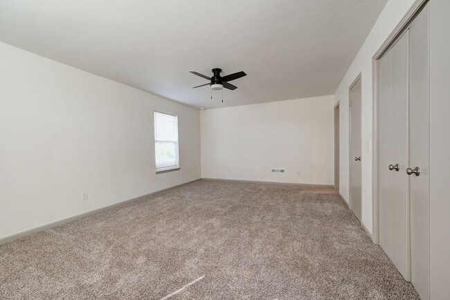 Building Photo - Beautiful 3 Bed 2 Bath in the Heart of Moore!