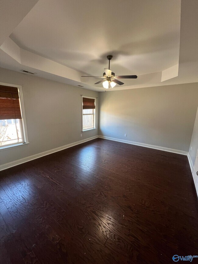 Building Photo - 206 Healey Dr