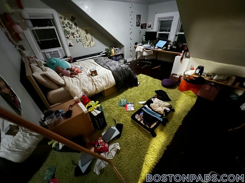 Building Photo - 40-42 Hillside St.