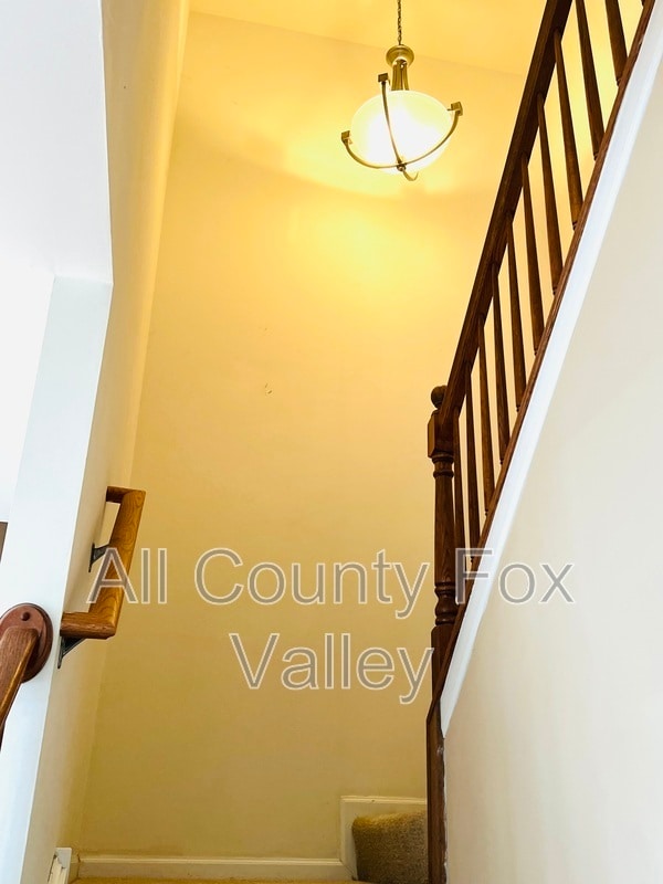 Building Photo - 765 Thornbury Ct