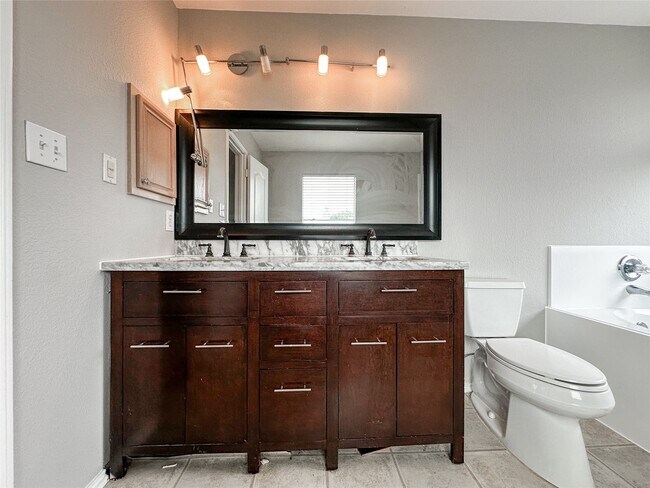 Building Photo - 5739 Westminster Village Dr