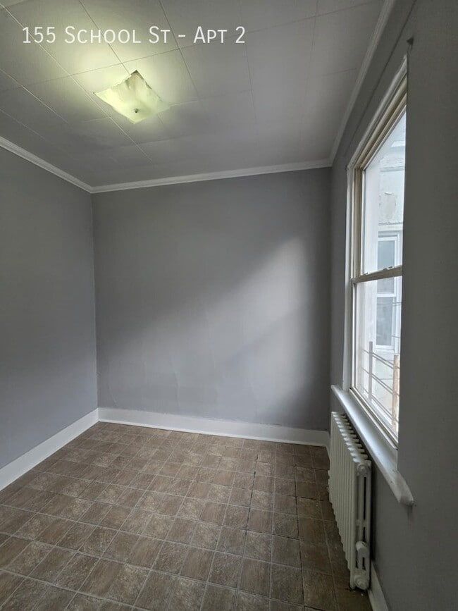 Building Photo - 155 School St