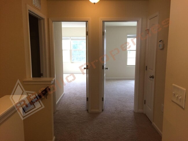 Building Photo - 1028 Contessa Dr