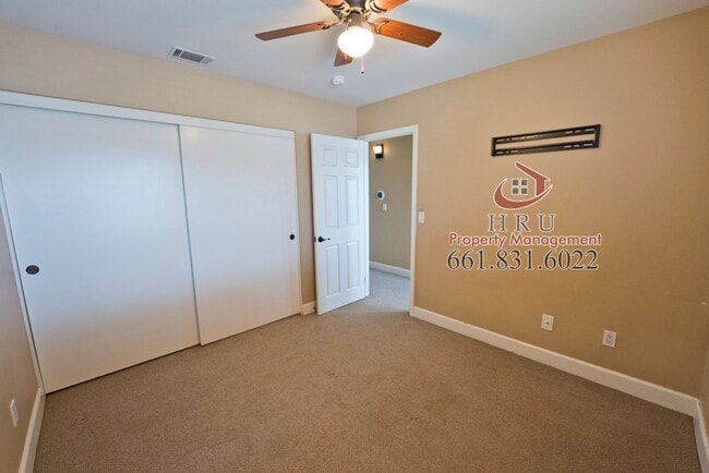 Building Photo - Northwest 4 Bed/3 bath Two-Story