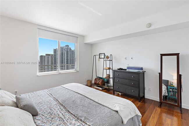 Building Photo - 335 S Biscayne Blvd