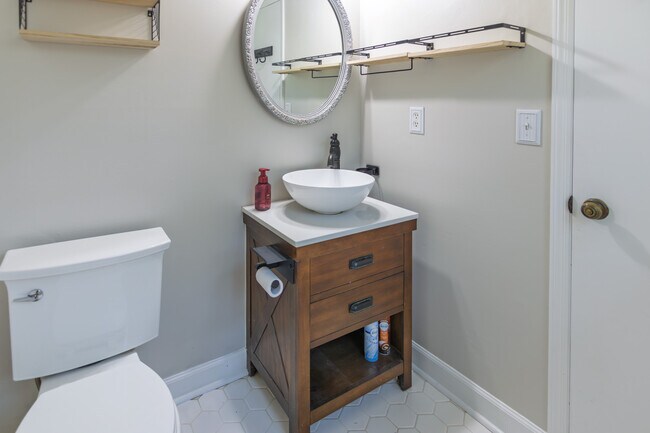 Building Photo - 1026 Denney Rd