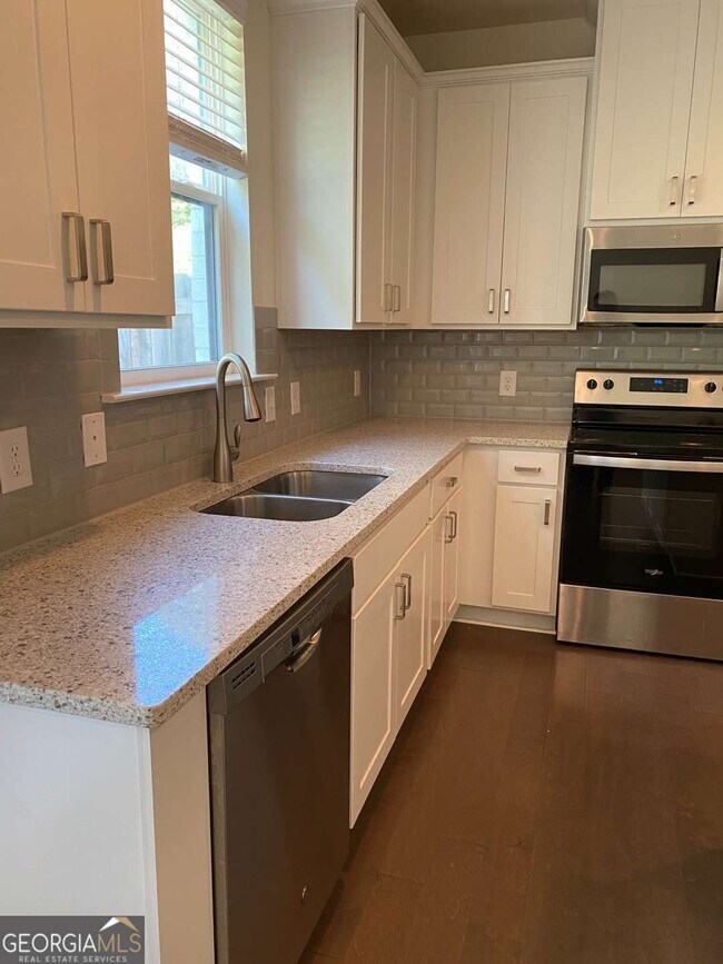 Building Photo - 117 Auburn Gate Ln