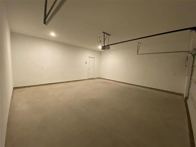 Building Photo - 2721 Vista Park Ln