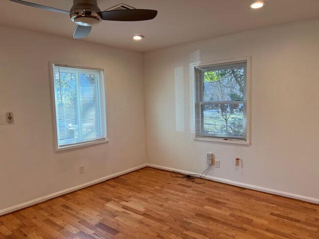 Building Photo - Duplex for Rent in Ormewood Park