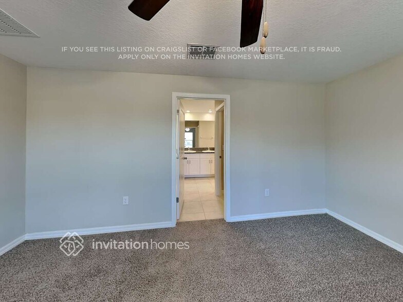 Building Photo - 8604 37th Ter E