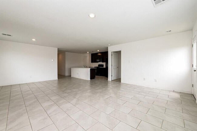 Building Photo - 10924 SW 23rd Pl