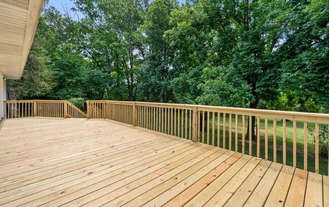 Building Photo - Lake House Rental
