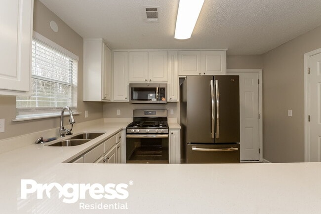 Building Photo - 6618 Saganaw Dr