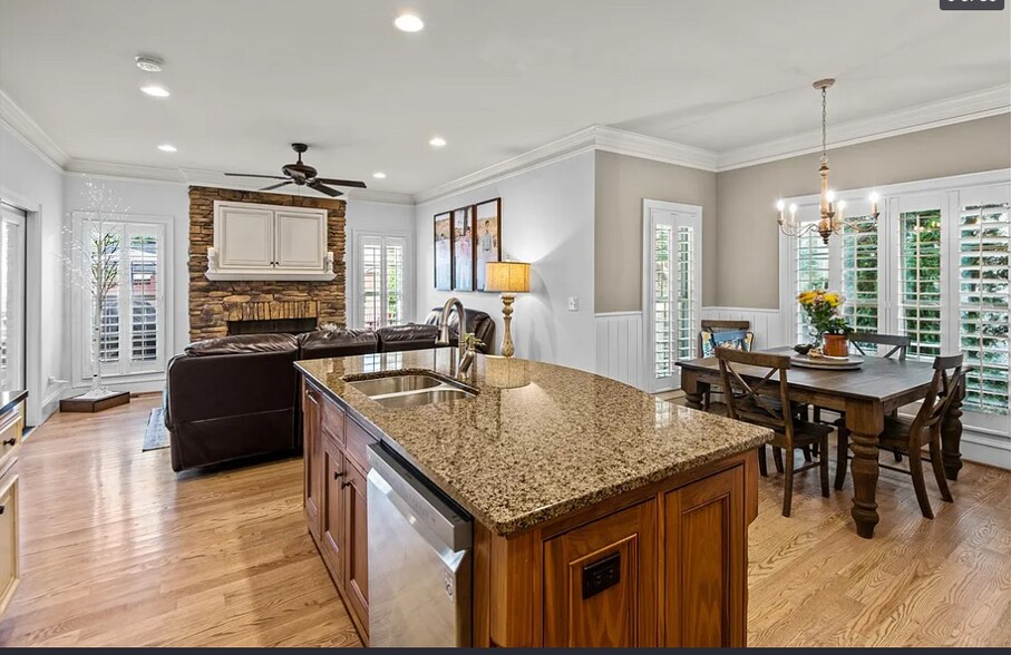 Building Photo - 106 Kettle Oak Way