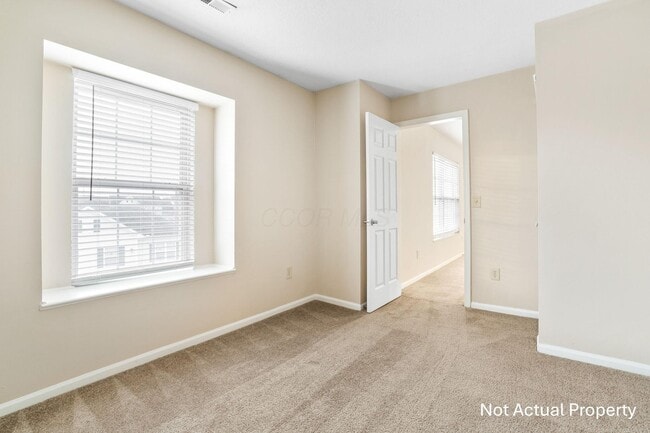 Building Photo - 4913 Stratford Pine Ln