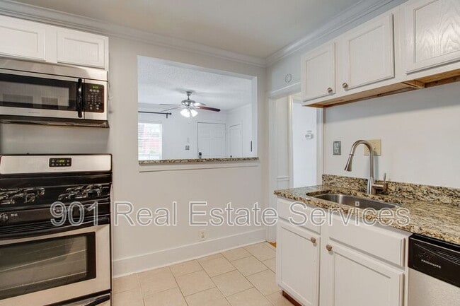 Building Photo - 1401 Linden Ave