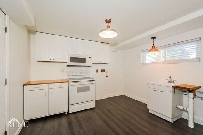 Building Photo - 4243 Ashwick Terrace