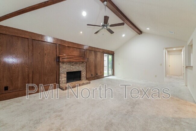 Building Photo - 1410 Nest Pl