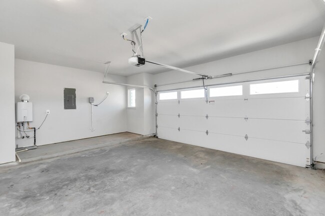 Building Photo - 3020 Gunnersbury Dr