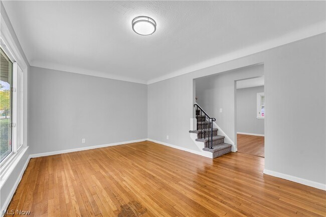 Building Photo - 5688 E 141st St