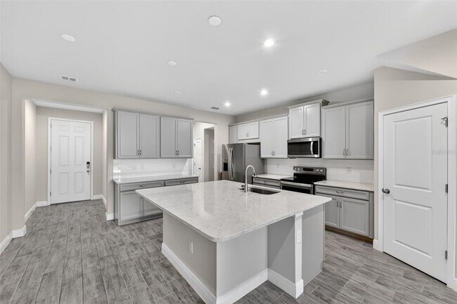 Building Photo - 6050 Grand Sonata Ave