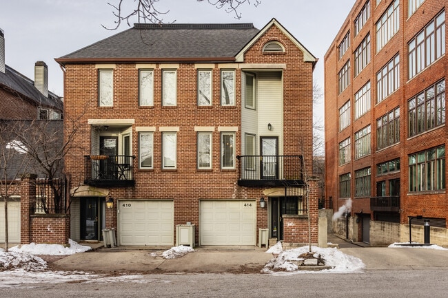 Building Photo - 414 N Park Ave
