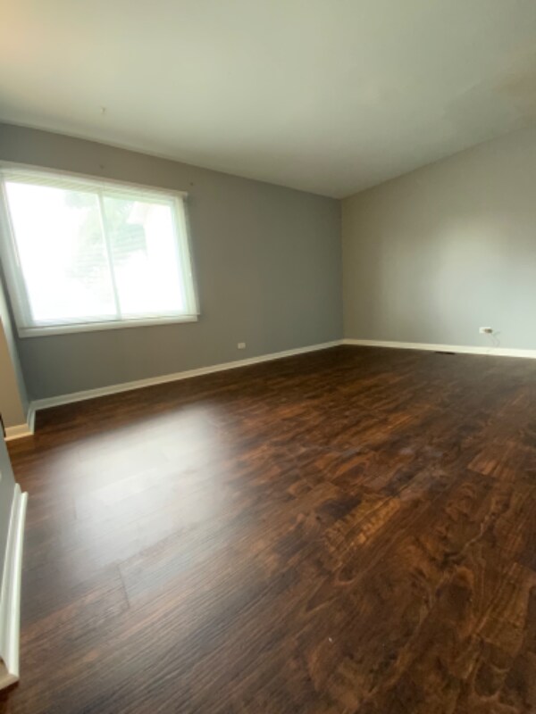 Building Photo - 3108 Roberts Dr